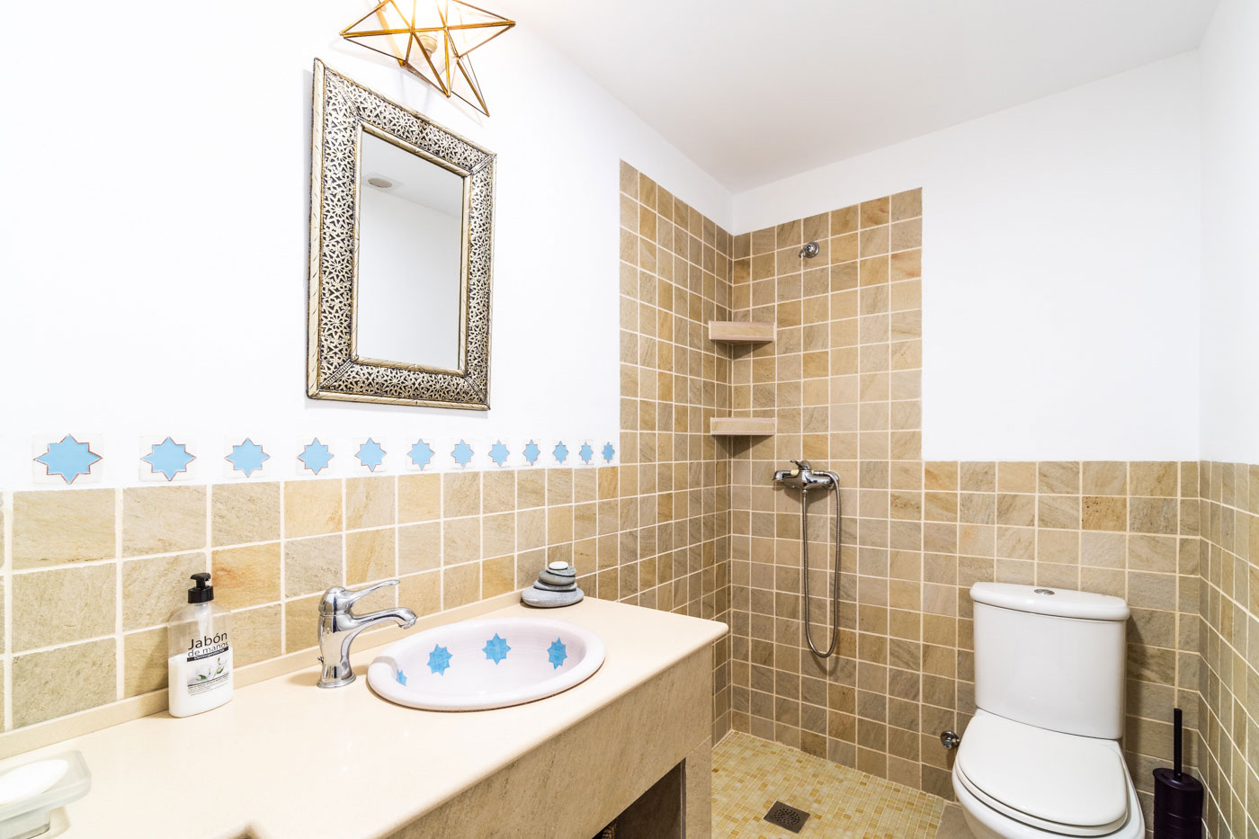 Planta baja aseo / cuarto de baño